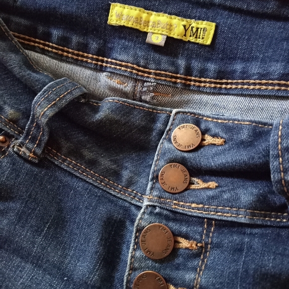 YMI button fly shorts - Picture 6 of 7